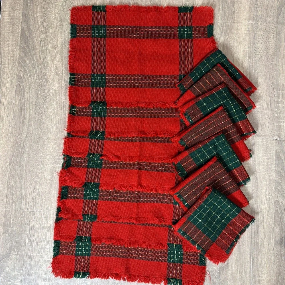 Set Christmas Plaid Tartan 7 Placemats 7 Napkins Red Green Gold Woven Fringe